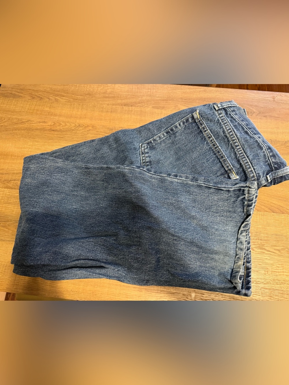 Wrangler Medium Blue Relaxed Fit Men's Jeans